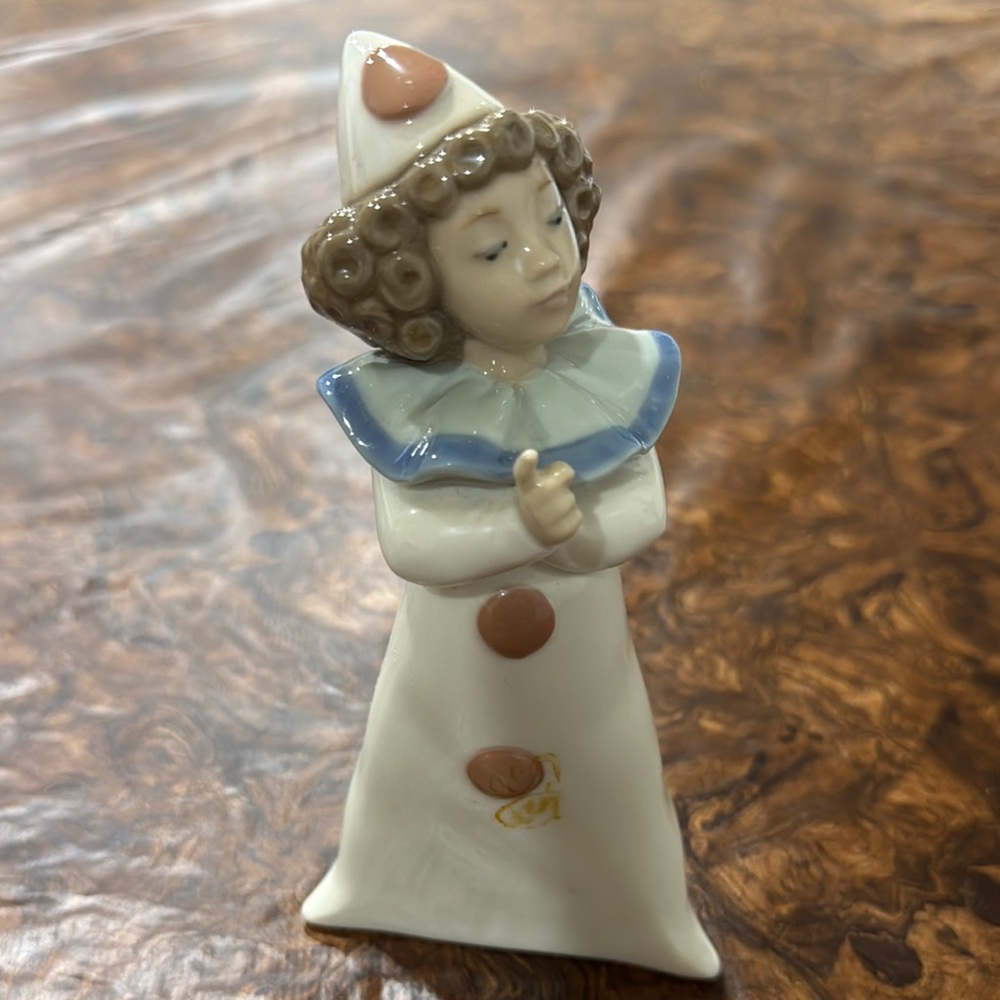 Blue and Cream Decorative Figurine with Elegant Accents